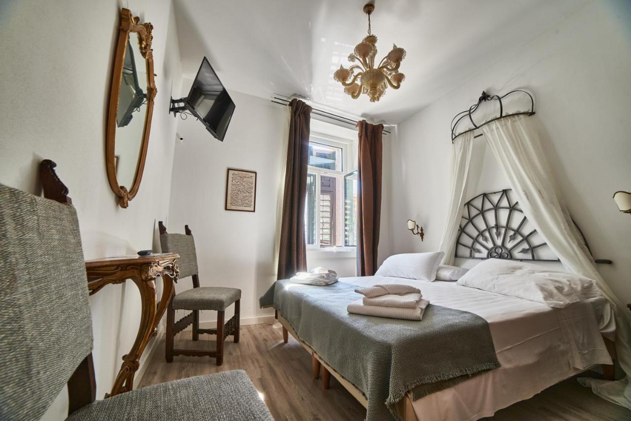 Rooms Alla Loggia Del Castello Trento Kültér fotó